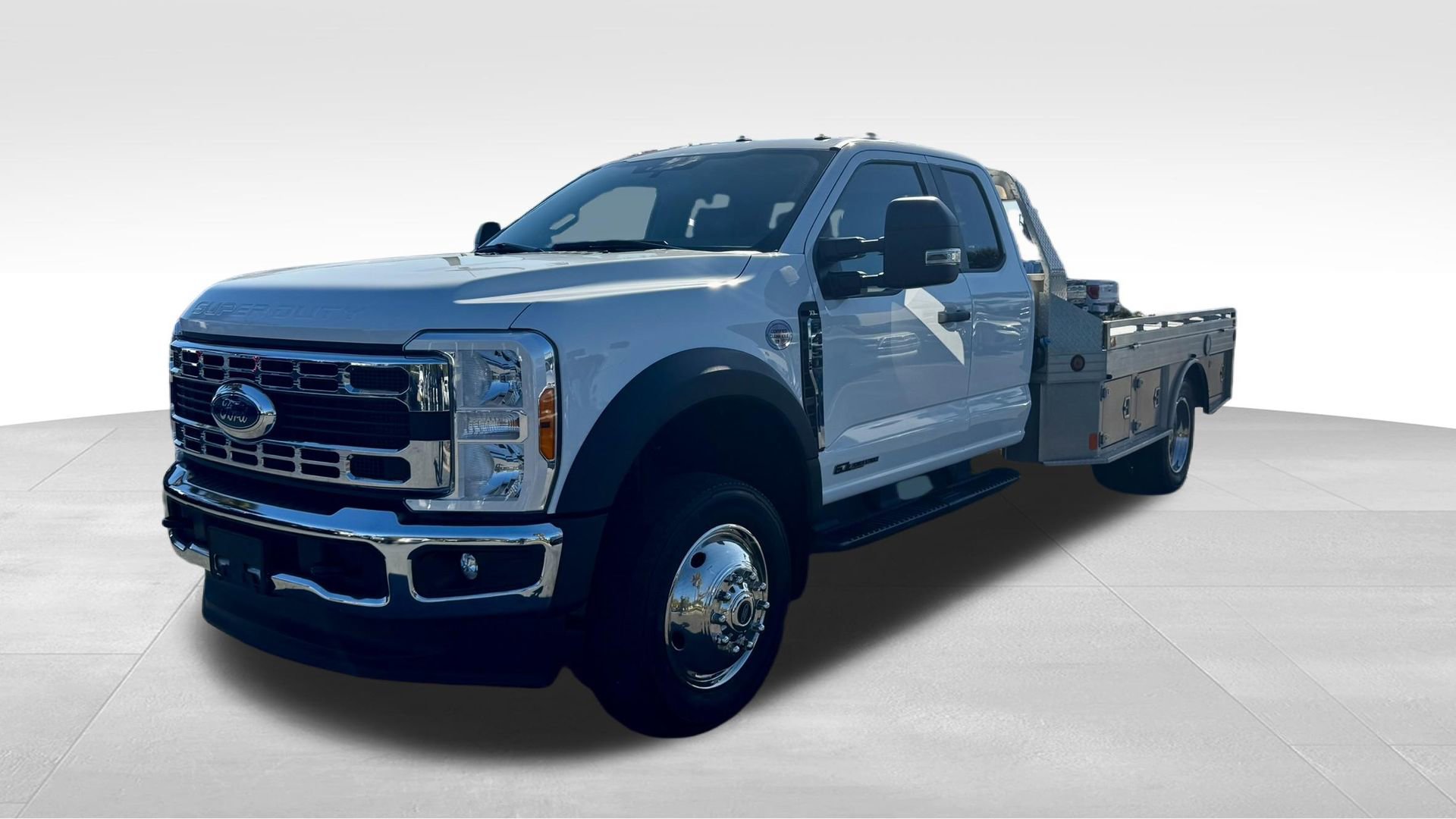 Used 2023 Ford F450 XL w/ Snow Plow Prep Package image 22