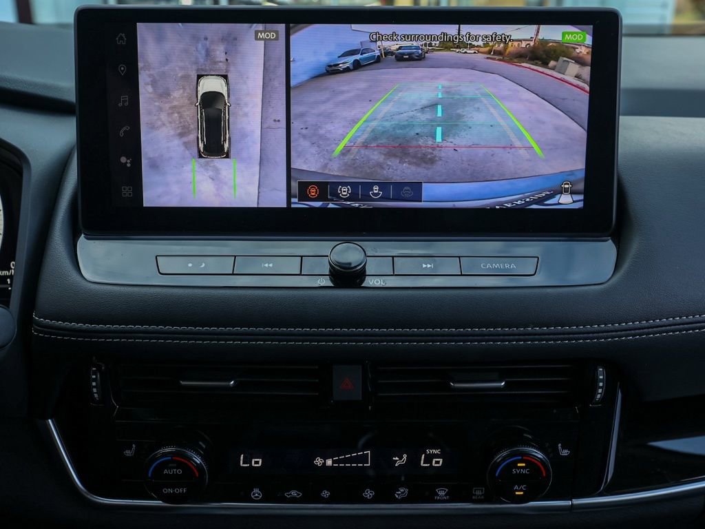 Used 2025 Nissan Rogue SL image 30