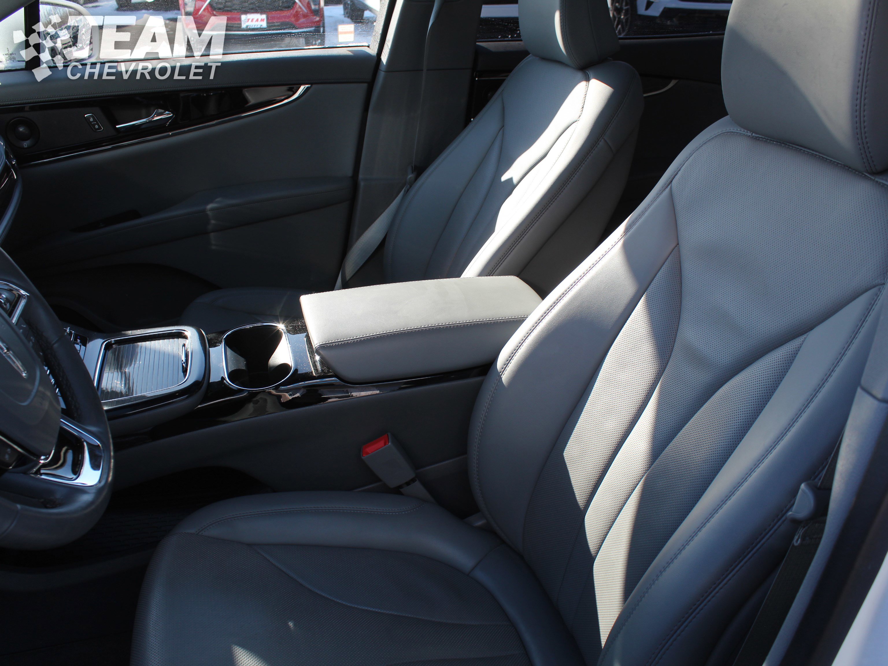 Used 2022 Lincoln Nautilus Reserve image 11