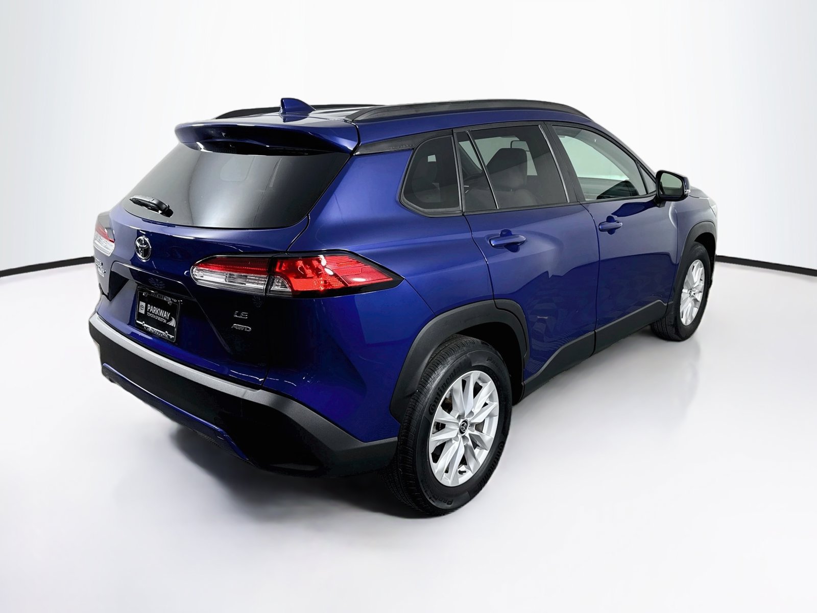 Certified 2022 Toyota Corolla Cross LE AWD/4WD image 7