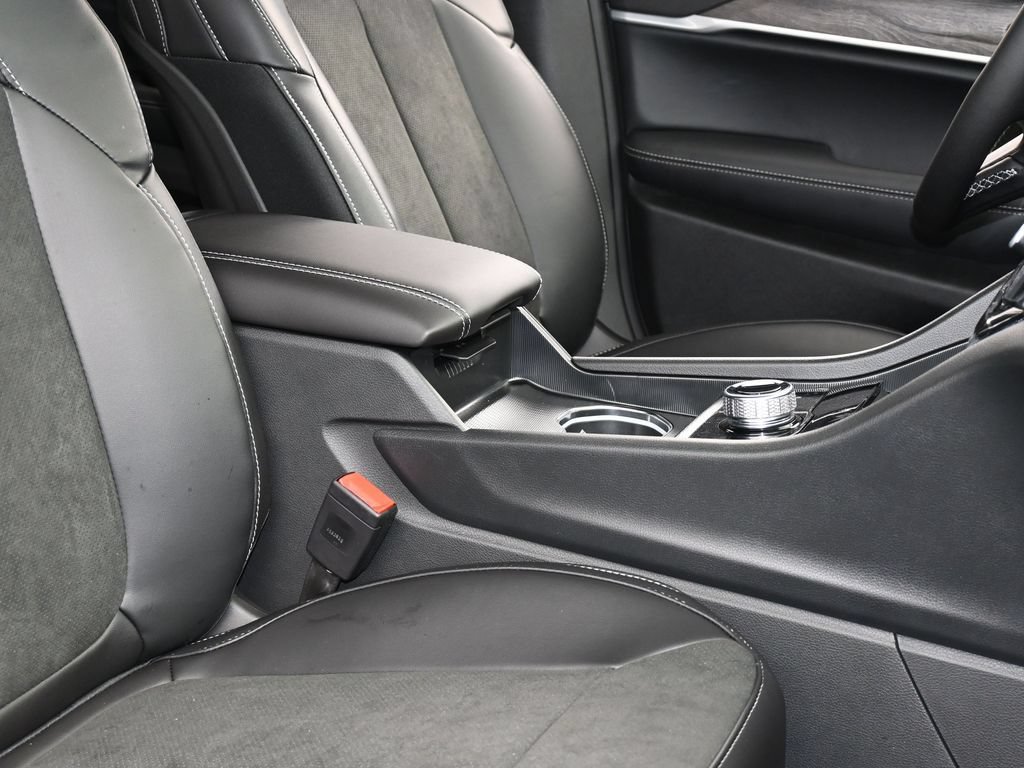 New 2026 Jeep Grand Cherokee Altitude RWD image 36