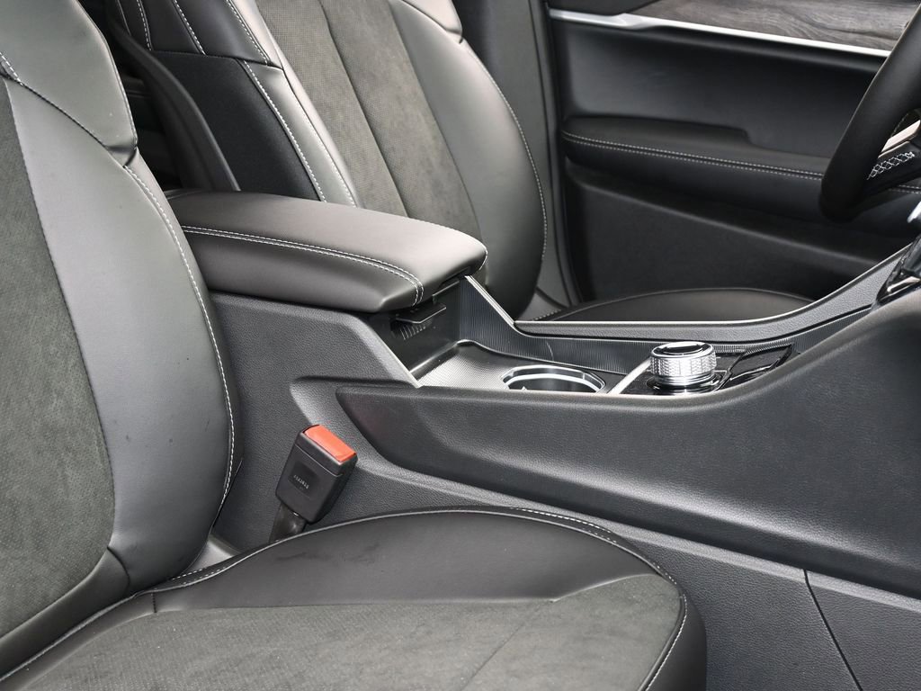 New 2026 Jeep Grand Cherokee Altitude RWD image 36