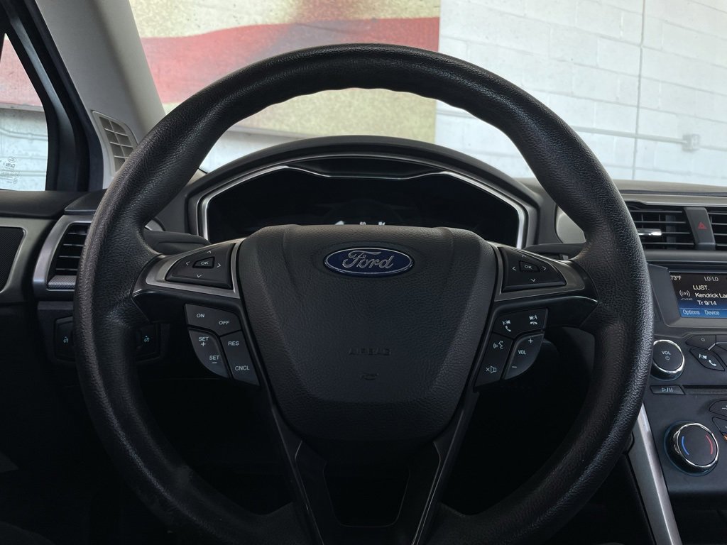Used 2018 Ford Fusion S image 25