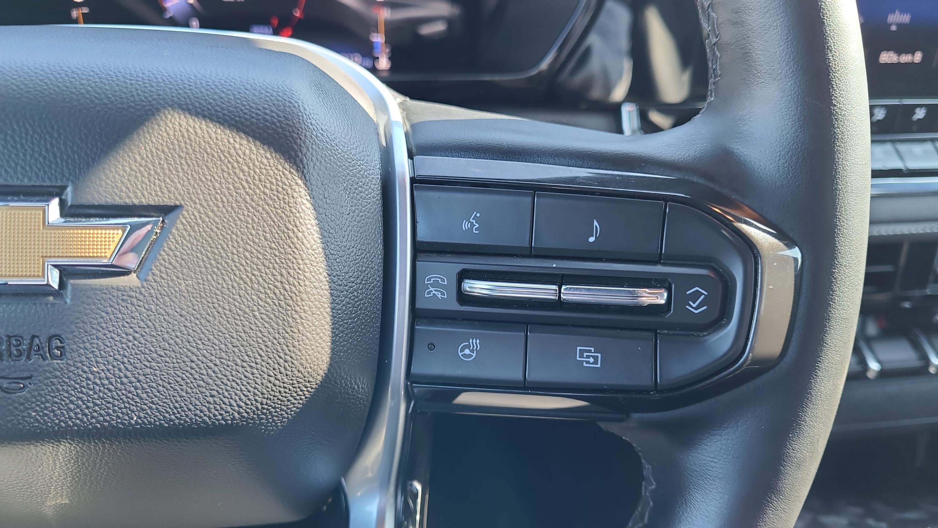 Used 2023 Chevrolet Colorado LT w/ LT Convenience Package III image 13