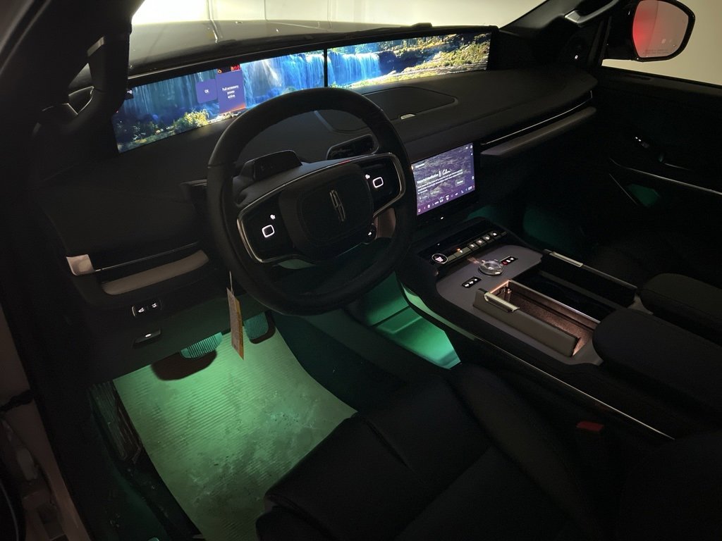 New 2026 Lincoln Navigator Reserve image 9