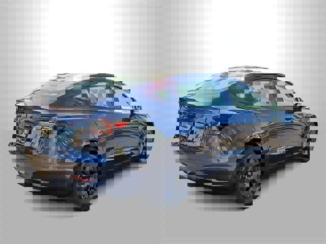 Used 2023 Tesla Model 3 Standard Range image 8