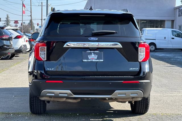 Used 2024 Ford Explorer XLT w/ Equipment Group 202A image 5