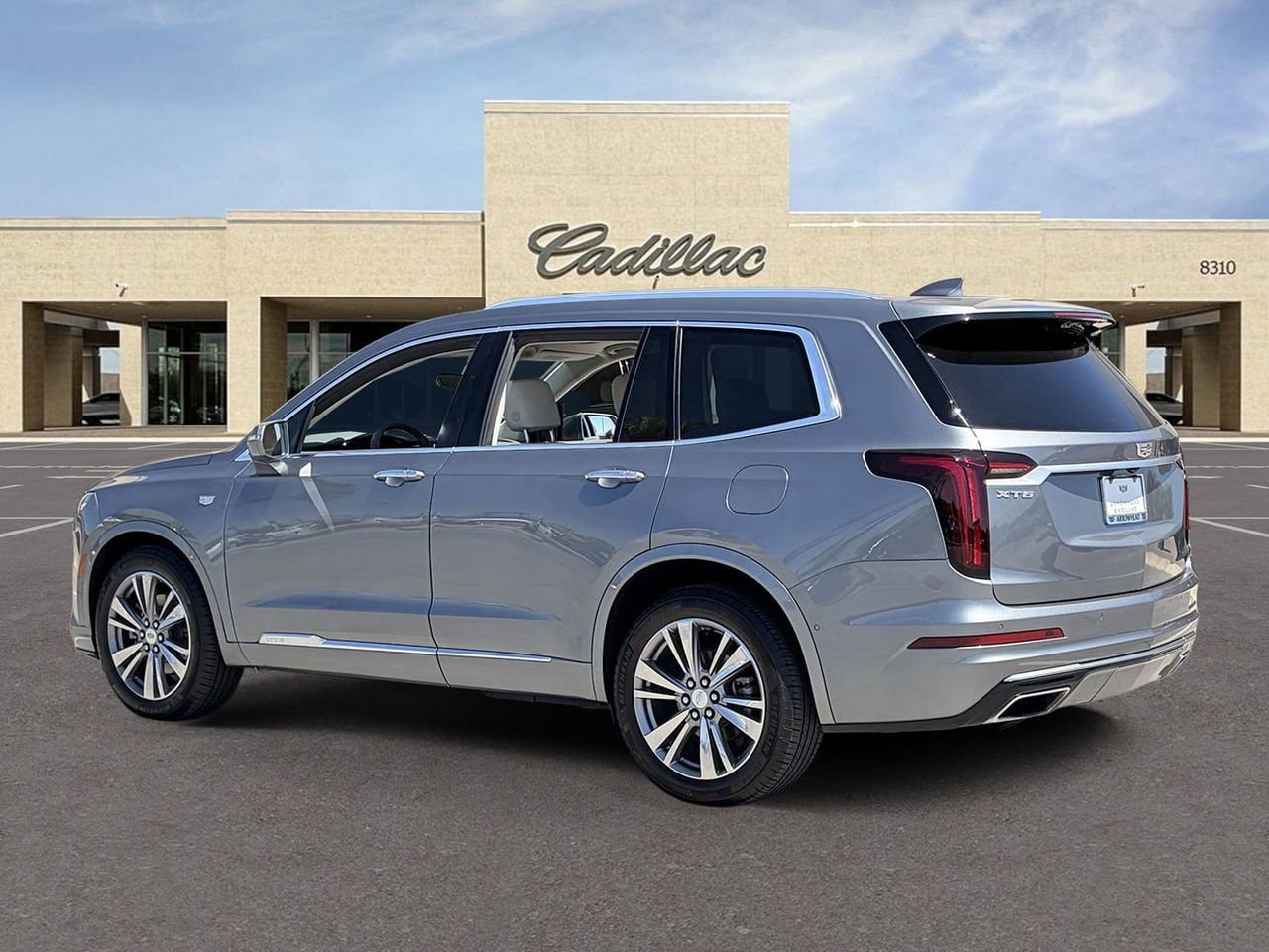 Used 2020 Cadillac XT6 Premium Luxury FWD image 7