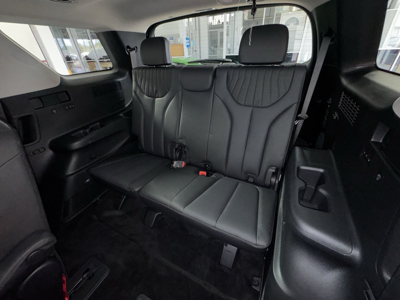 Used 2023 Hyundai Palisade Limited AWD/4WD image 26