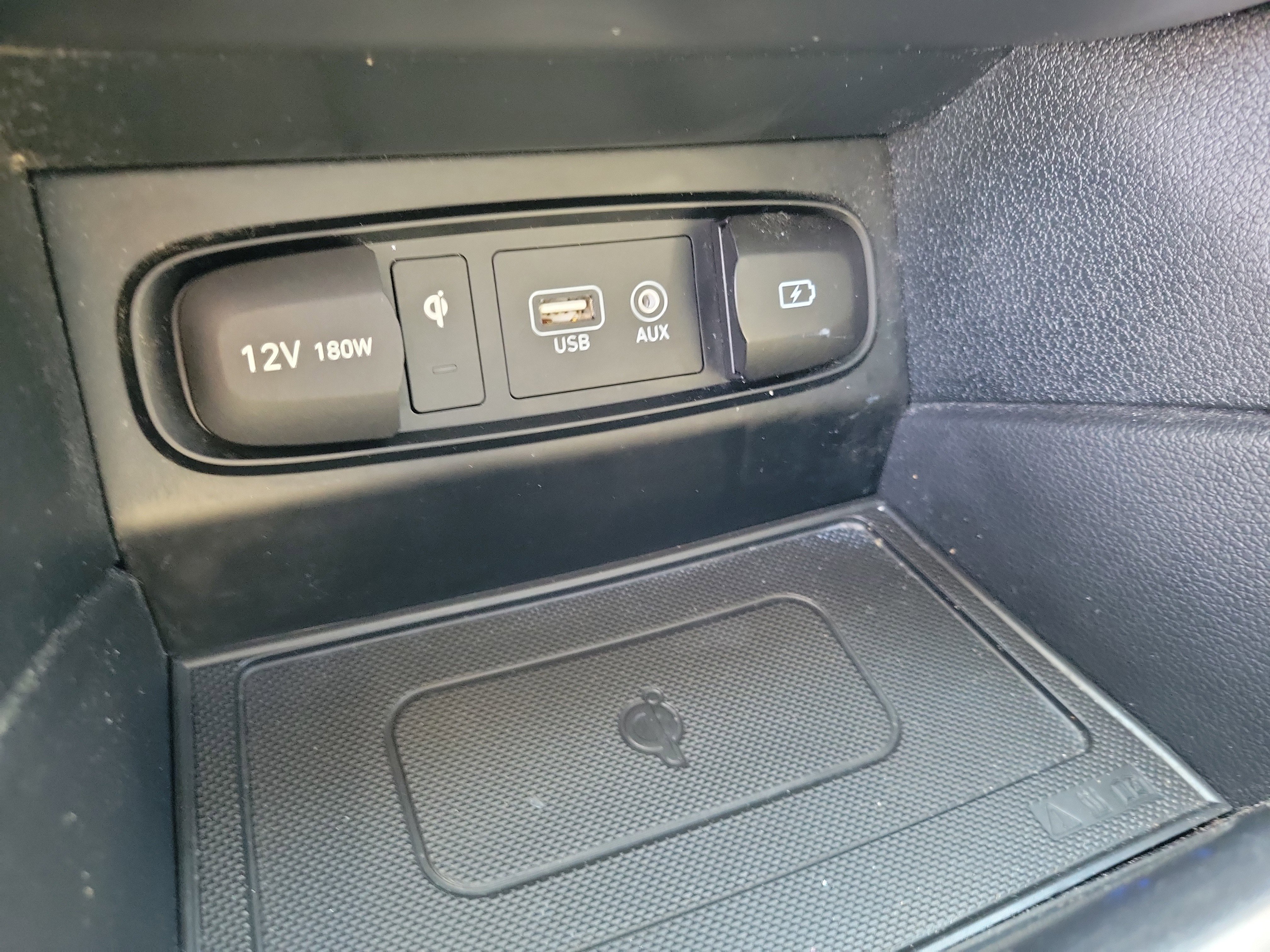 Used 2019 Hyundai Santa Fe FWD image 29