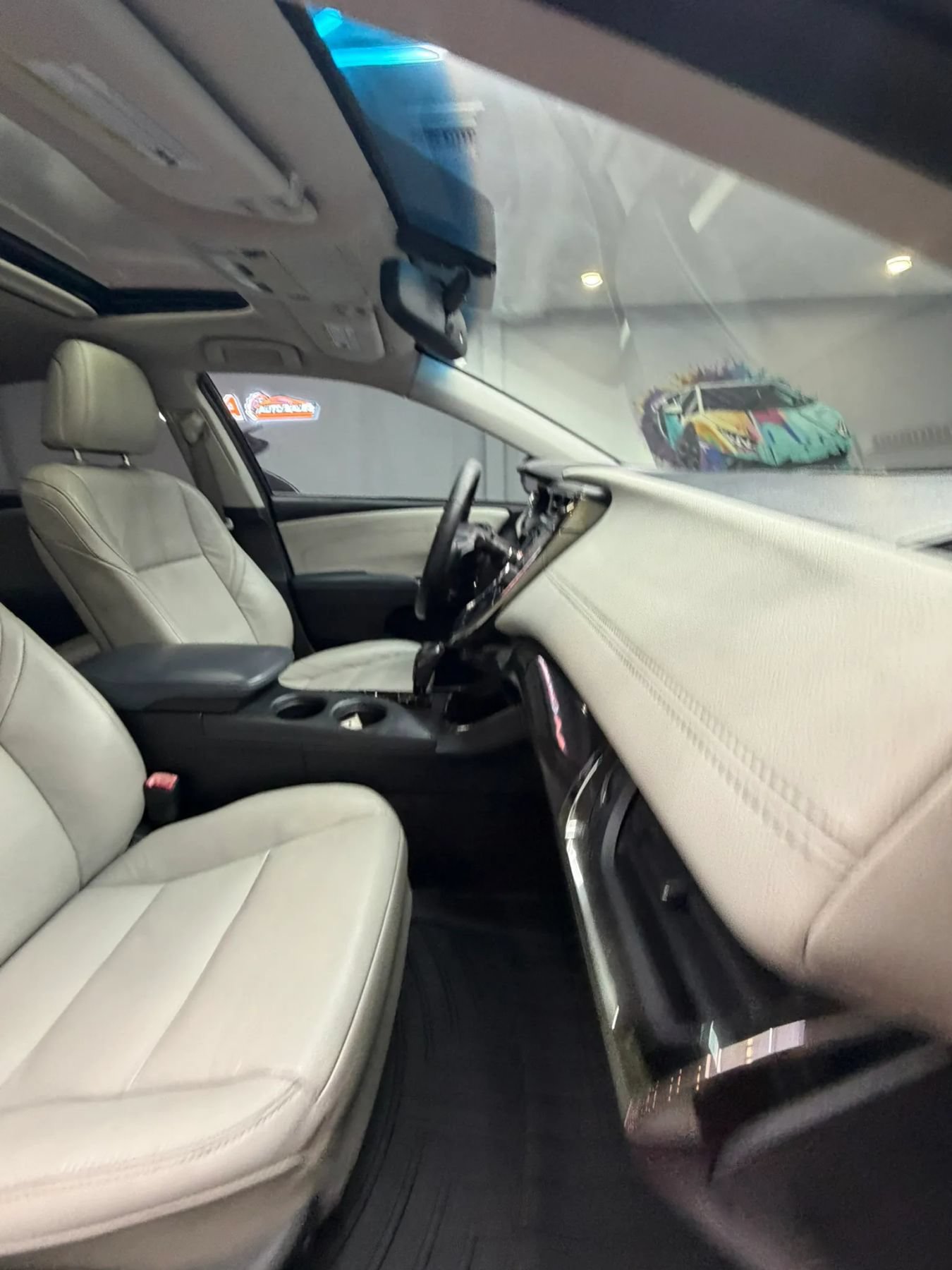 Used 2013 Toyota Avalon XLE Touring FWD image 27