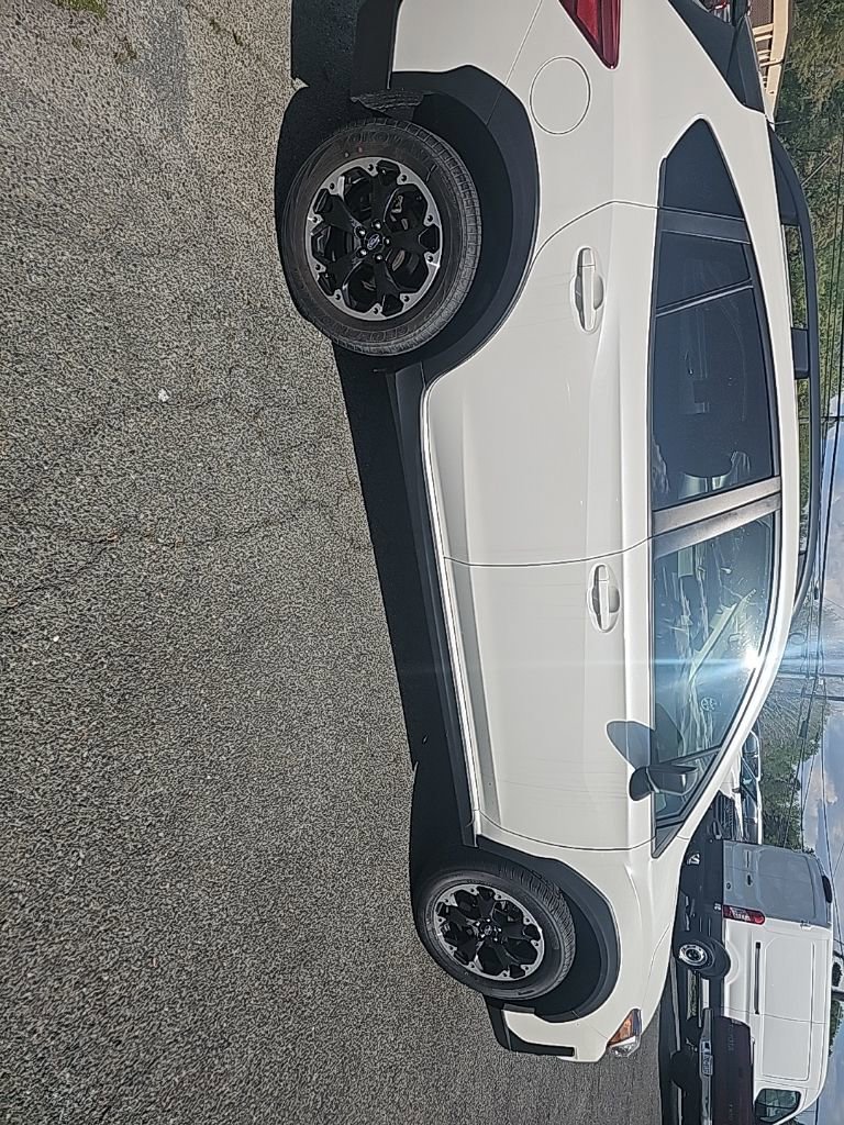 Used 2023 Subaru Crosstrek 2.0i image 3