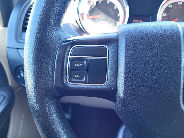 Used 2015 Dodge Grand Caravan American Value Package FWD image 24