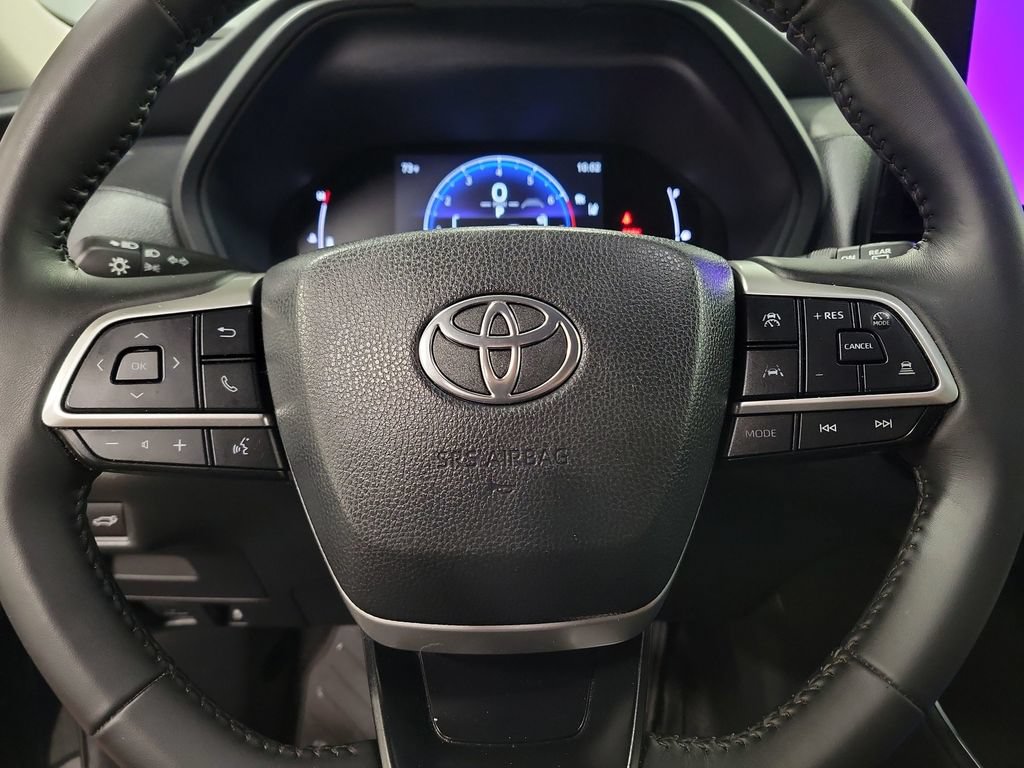 Used 2026 Toyota Grand Highlander AWD image 24