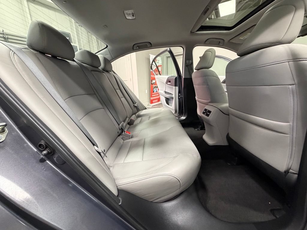 Used 2017 Honda Accord Touring image 51