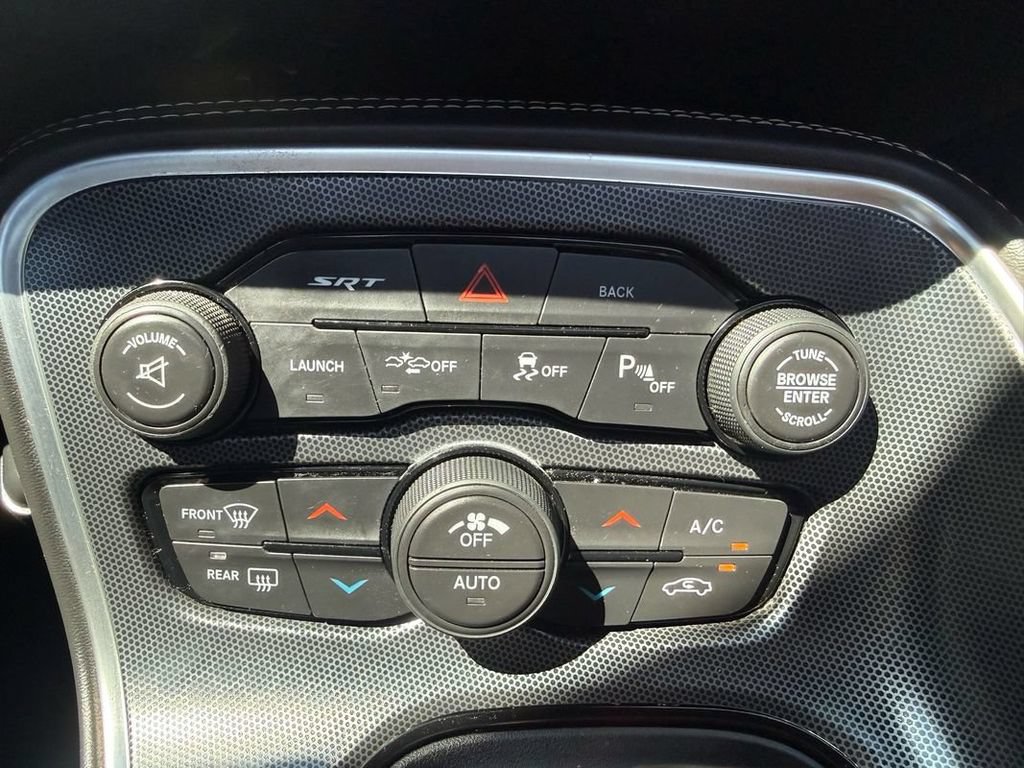 Used 2015 Dodge Challenger SRT w/ Technology Group RWD image 29