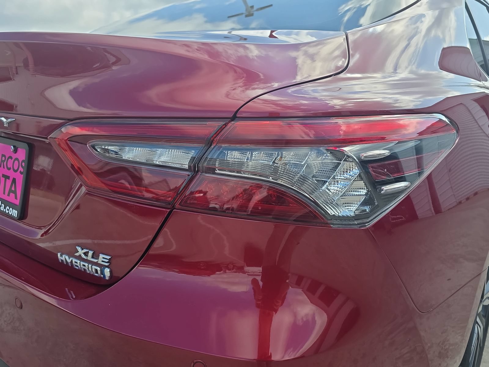 Used 2021 Toyota Camry XLE w/ Navigation Upgrade Package FWD image 30