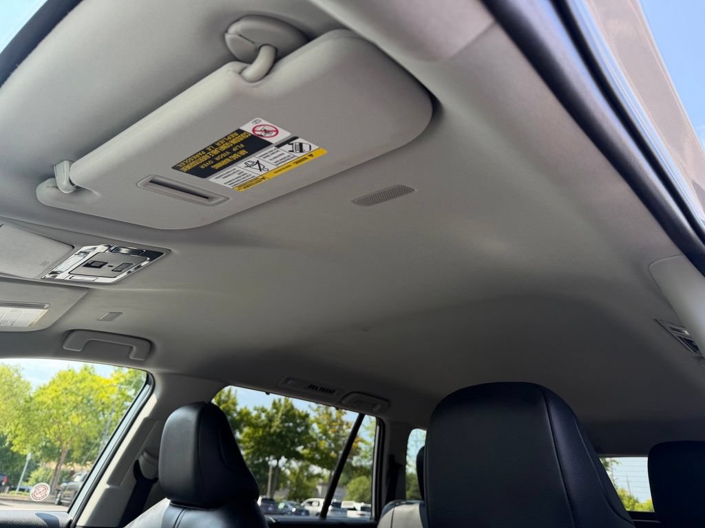 Used 2025 Toyota Grand Highlander AWD image 29