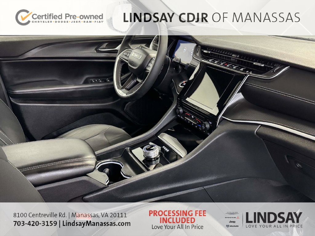 Used 2024 Jeep Grand Cherokee L Laredo AWD/4WD image 12
