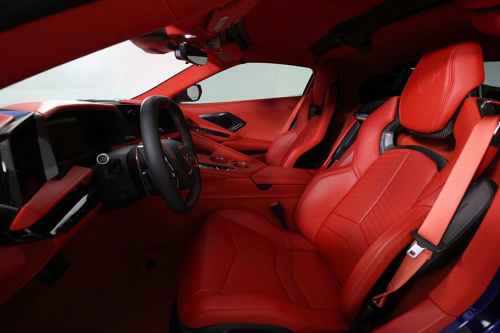Used 2027 Chevrolet Corvette Grand Sport w/ Z52 Sport Performance Package RWD image 11