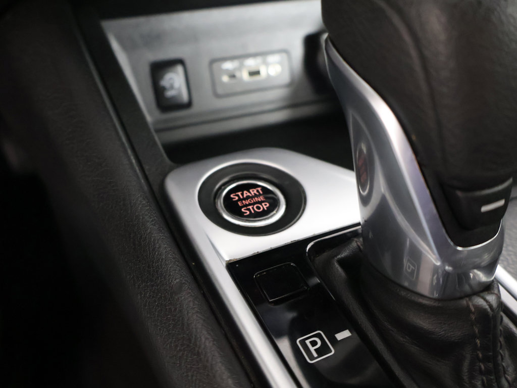 Used 2025 Nissan Sentra SV FWD image 39