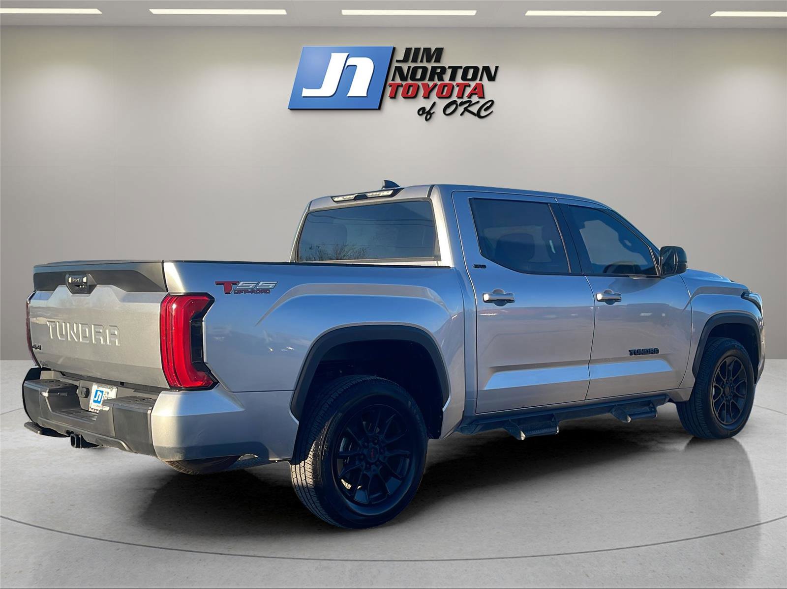 Used 2024 Toyota Tundra SR5 image 5