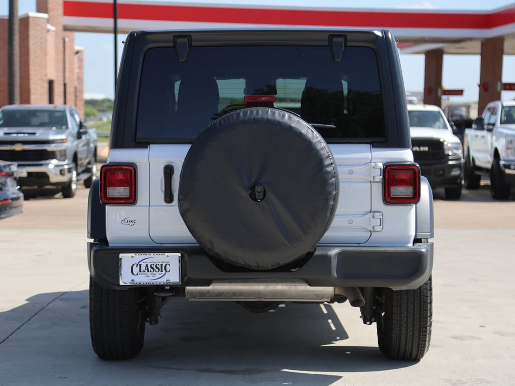 Used 2024 Jeep Wrangler Unlimited Sport AWD/4WD image 5