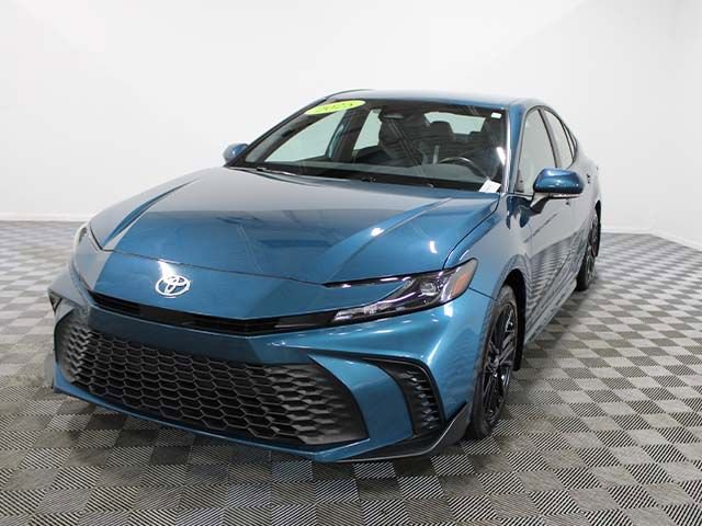 Certified 2025 Toyota Camry SE w/ Convenience Package AWD/4WD image 2