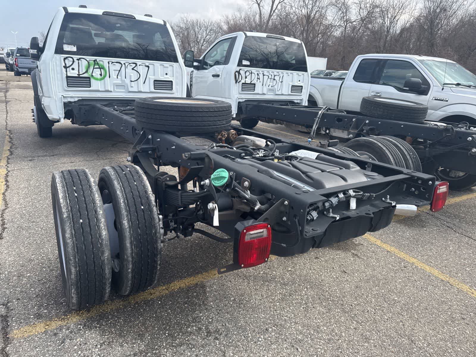 New 2023 Ford F450 XLT w/ XLT Value Package image 9