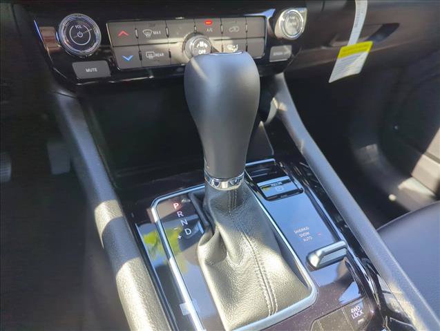 New 2026 Jeep Compass Latitude AWD/4WD image 11