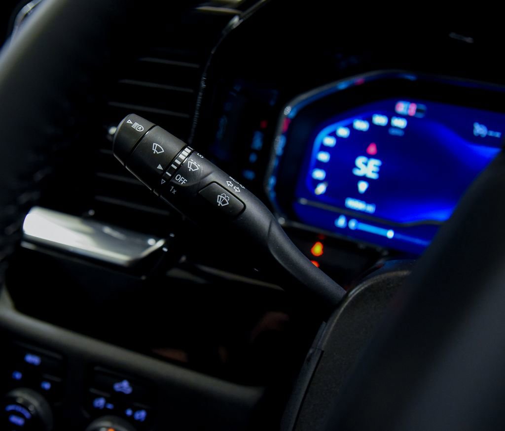 Used 2025 Chevrolet Silverado 1500 LT image 27