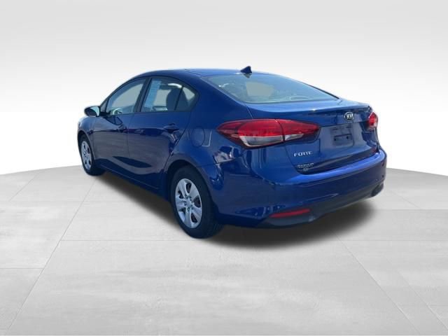 Used 2017 Kia Forte LX image 5