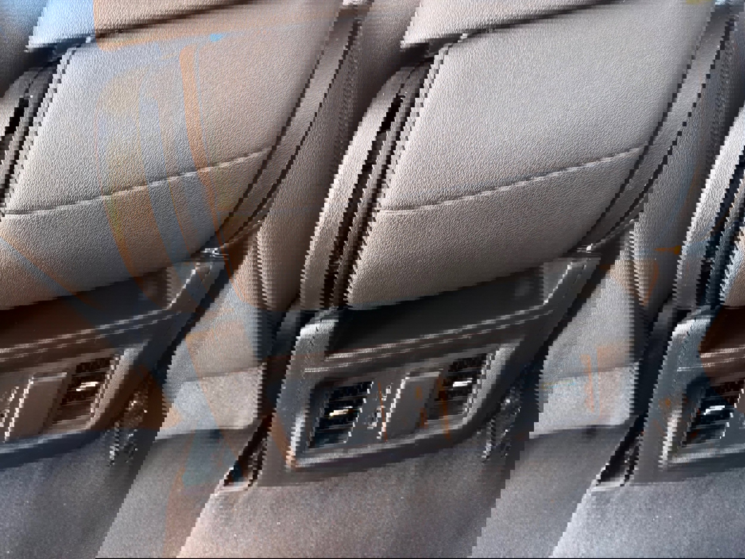 Used 2024 GMC Sierra 1500 SLT image 27