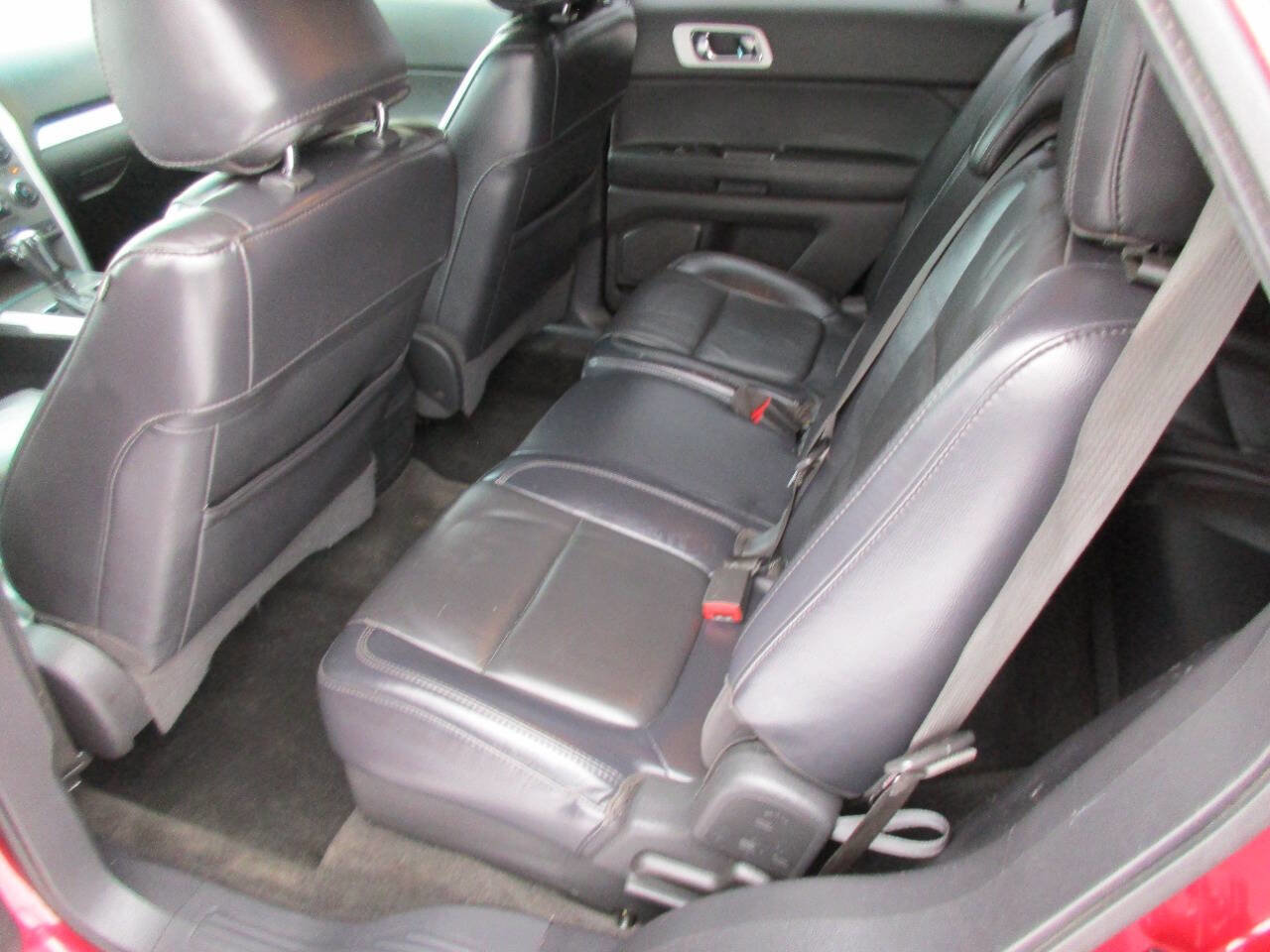 Used 2012 Ford Explorer XLT image 6