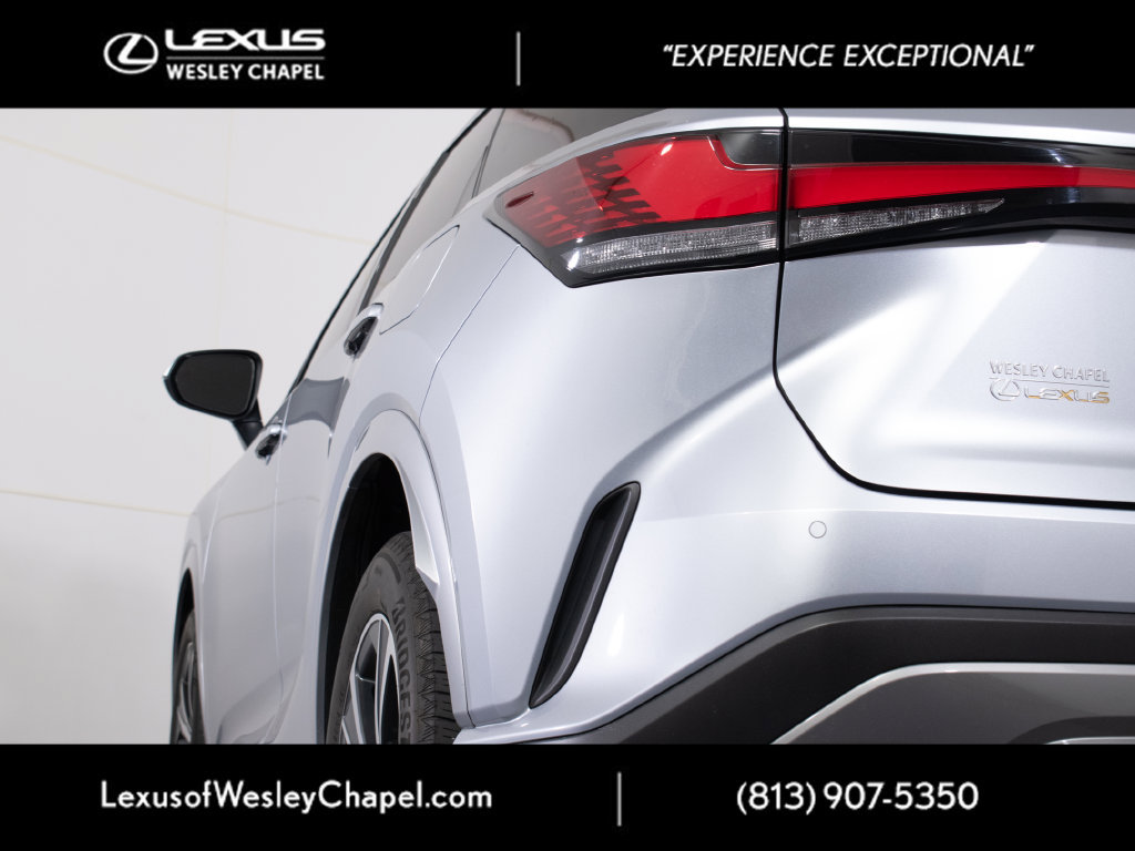 Used 2025 Lexus RX 350 Premium w/ Accessory Package FWD image 6