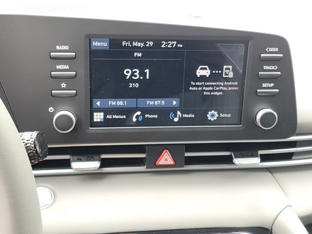 New 2026 Hyundai Elantra Sport FWD image 11