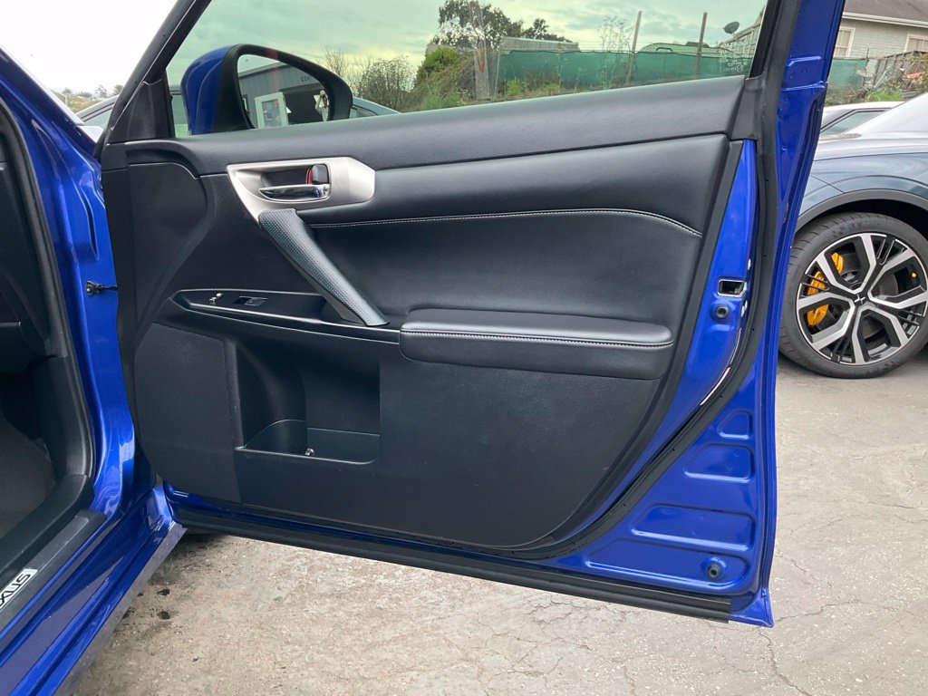 Used 2014 Lexus CT 200h w/ F Sport w/Nuluxe Interior FWD image 61