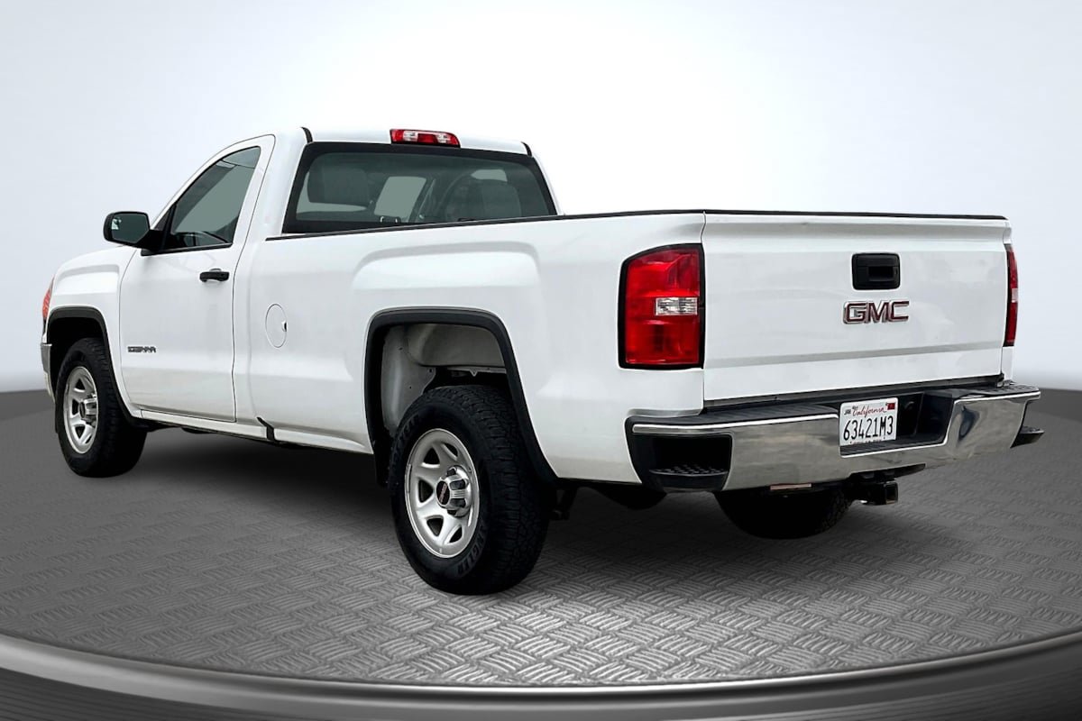 Used 2018 GMC Sierra 1500 2WD Regular Cab image 2