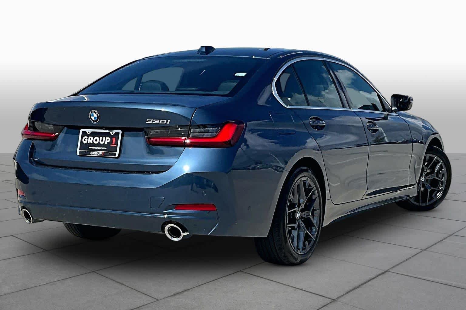Used 2025 BMW 330i Sedan RWD image 12