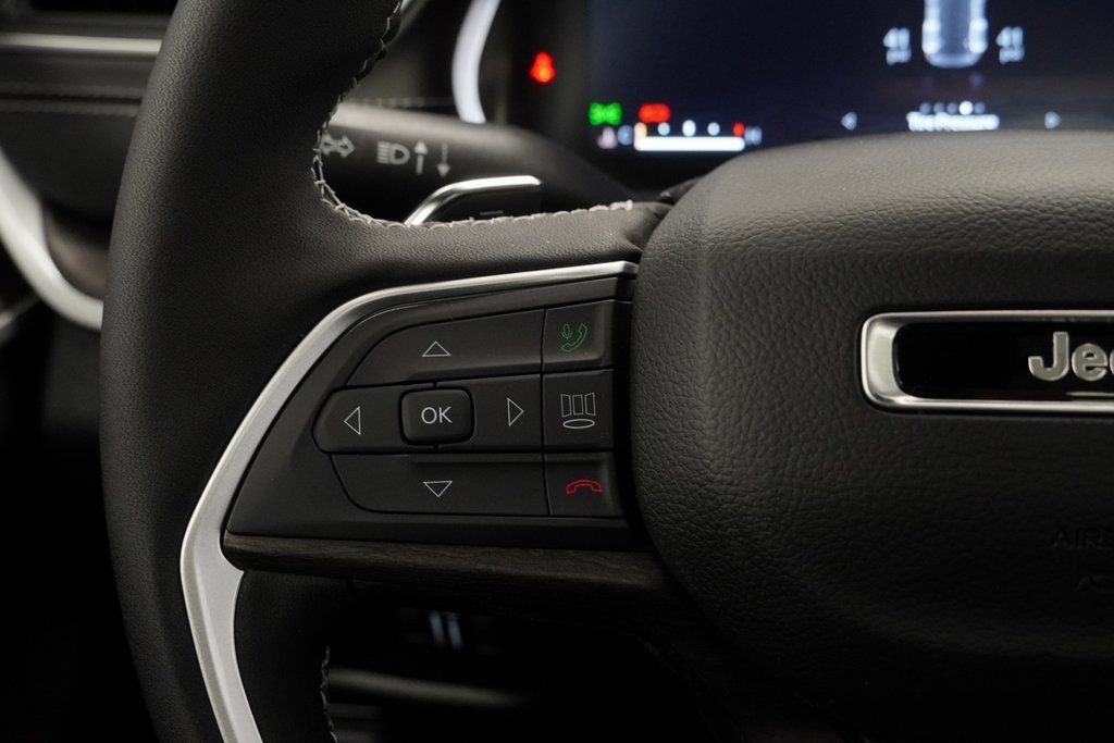 New 2025 Jeep Grand Cherokee Limited image 26