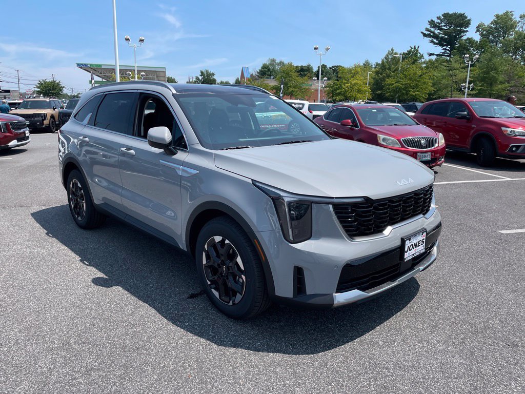 New 2026 Kia Sorento S w/ S Panoramic Sunroof Package FWD image 2