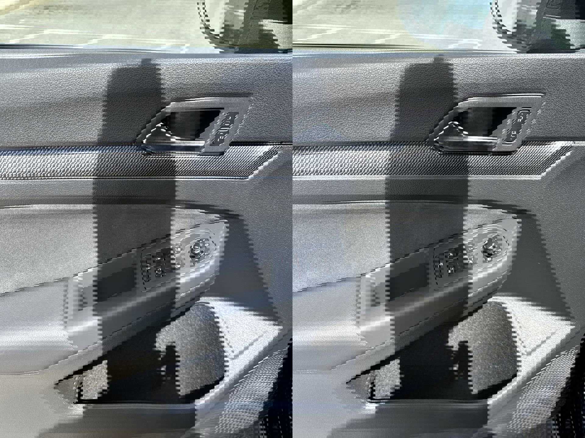 New 2025 Volkswagen GTI SE image 22