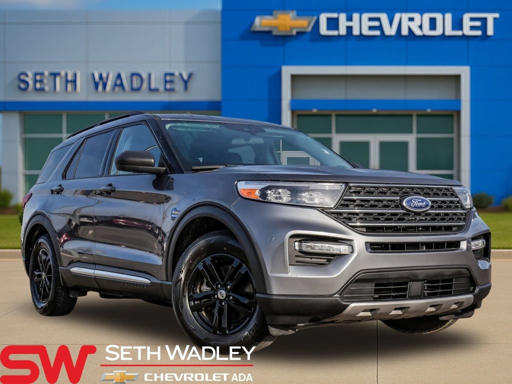 Used 2024 Ford Explorer XLT w/ Equipment Group 202A RWD image 1