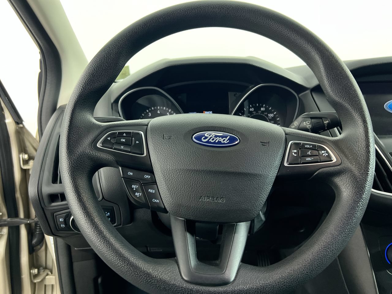 Used 2017 Ford Focus SEL FWD image 15