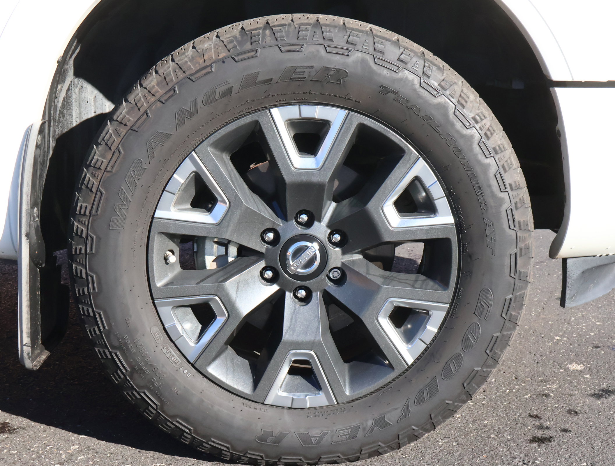 Used 2021 Nissan Titan Platinum Reserve w/ Off Road Protection Package image 26