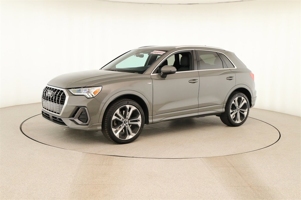 Used 2020 Audi Q3 2.0T Premium Plus w/ Premium Plus Package image 13