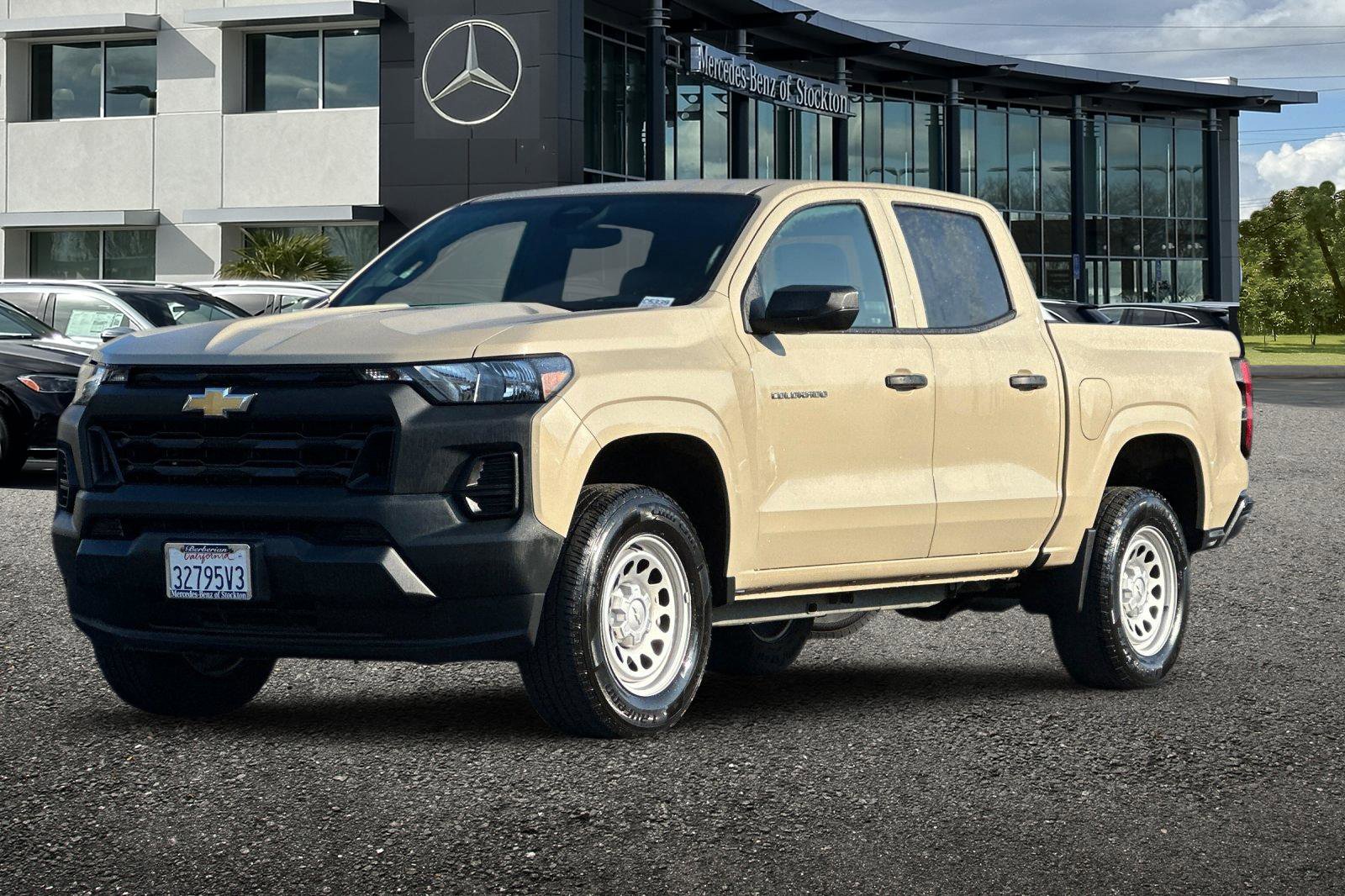 Used 2023 Chevrolet Colorado W/T image 8