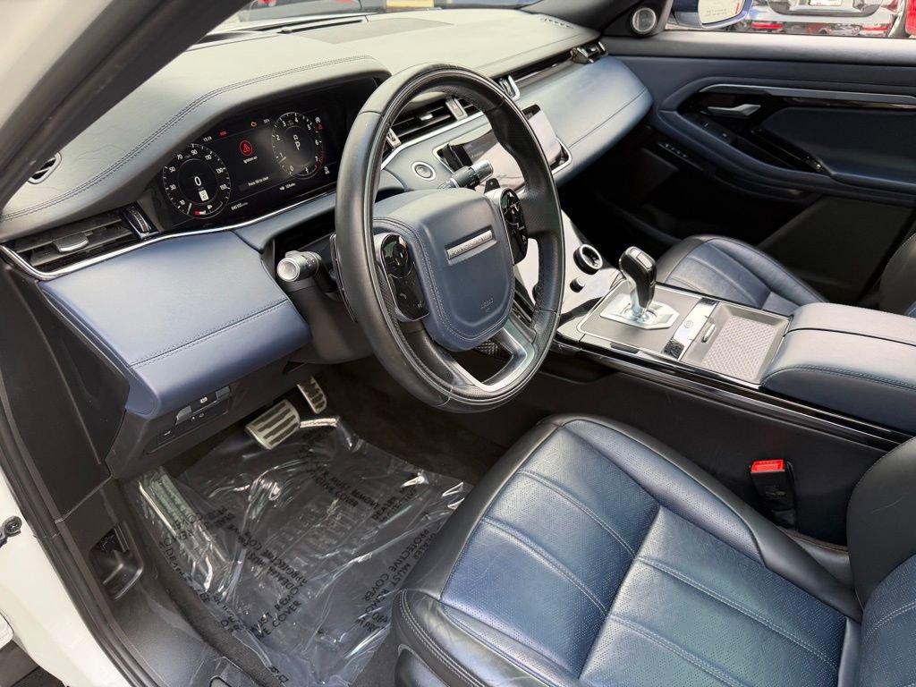 Used 2020 Land Rover Range Rover Evoque R-Dynamic SE image 24