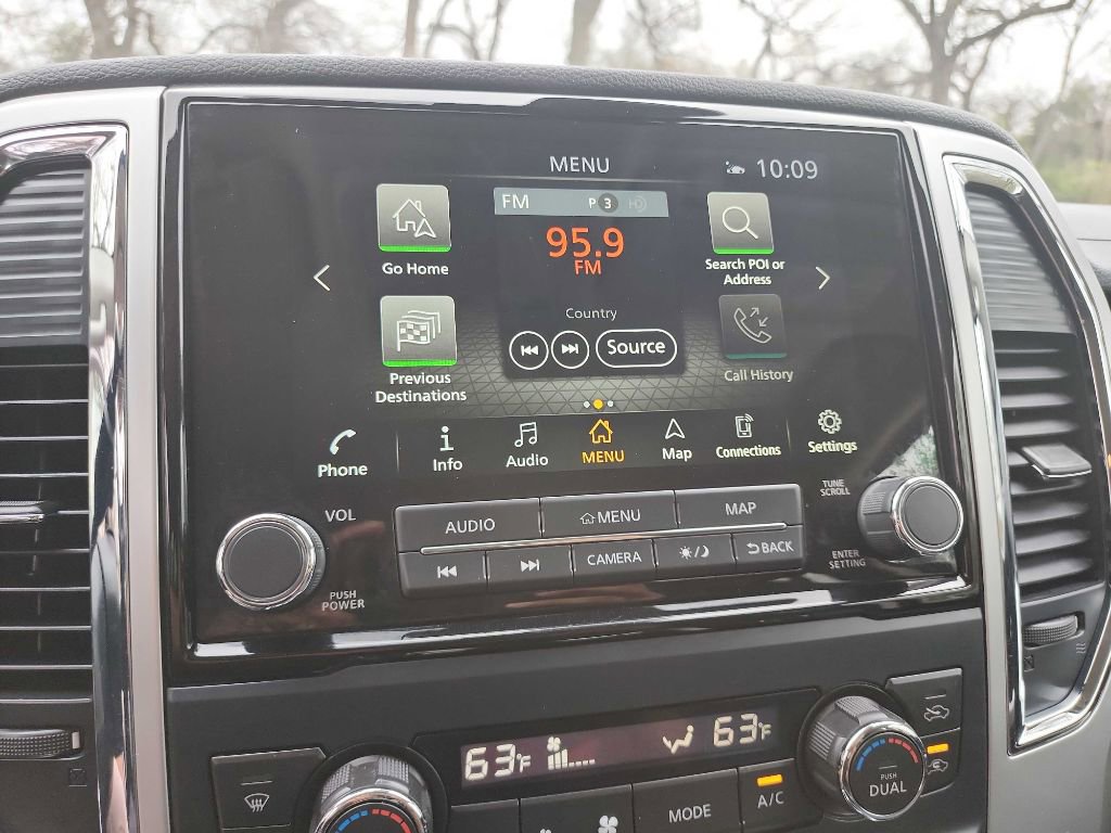 Used 2021 Nissan Titan SV w/ SV Convenience Package image 30