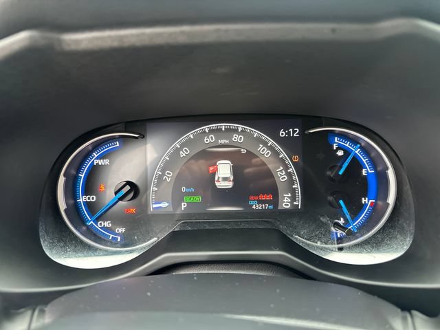 Certified 2025 Toyota RAV4 LE AWD/4WD image 34